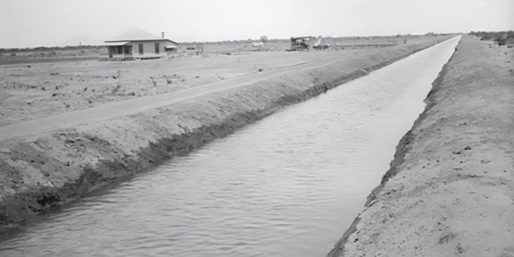 Photo of an early Arizona canal system
